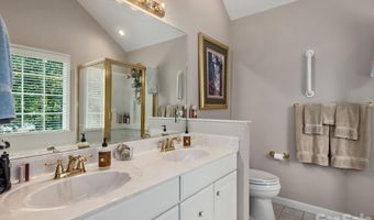 15 Winding Oak Dr, Arden, NC 28704