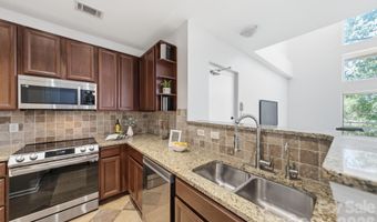 3825 Picasso Ct, Charlotte, NC 28205