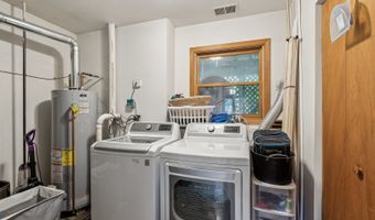 40511 N Minena St, Antioch, IL 60002