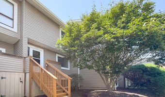 5766 VILLAGE GREEN Dr 10/5766, Alexandria, VA 22309