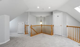 7035 KINGS MANOR Dr, Alexandria, VA 22315