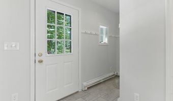 68 Perry Rd, Bedford, NH 03110