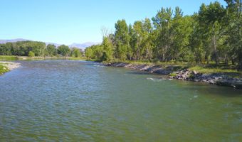 389 Wrangler Ln, Challis, ID 83226