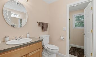 71 Bishop St, Bristol, CT 06010