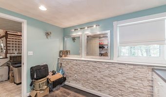 33 Russet Rd, Billerica, MA 01821