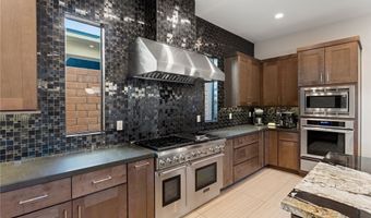 38 Moonfire Dr, Las Vegas, NV 89135