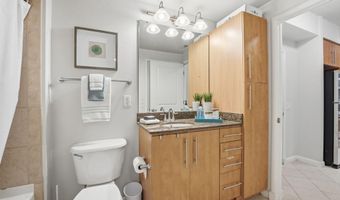 1021 N GARFIELD St 233, Arlington, VA 22201