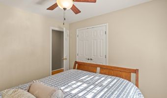 7421 BEVERLY MANOR Dr, Annandale, VA 22003