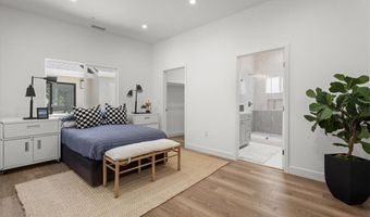 7901 Winsford, Westchester, CA 90045