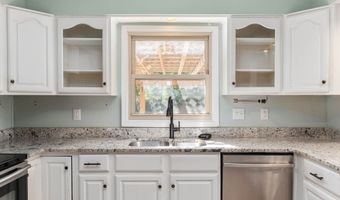 747 Yosemite Dr, Indianapolis, IN 46217