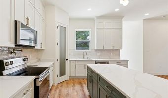 1704 AYCOCK St, Arabi, LA 70032