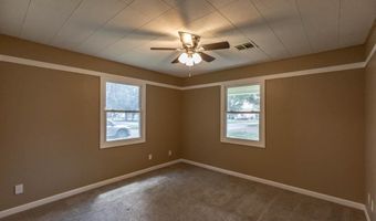 834 S A St, Arkansas City, KS 67005