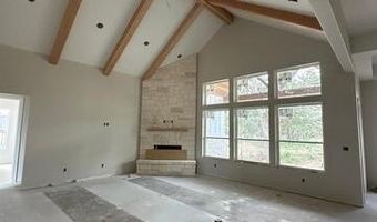 113 Pioneer Trl, Adkins, TX 78101