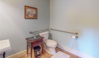 5696 Steubenville Rd SE, Amsterdam, OH 43903