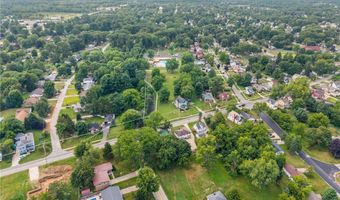 957 Cleveland Ave, Amherst, OH 44001