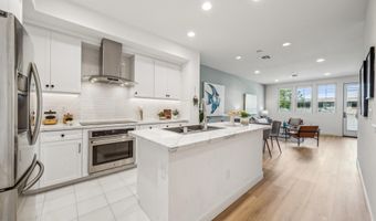 2110 Clement Ave, Alameda, CA 94501