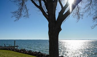 198 W Lake Dr, Arlington, SD 57212