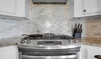 3212 Wendy Ln, Altus, OK 73521