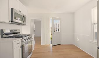 292 Sowams Rd, Barrington, RI 02806