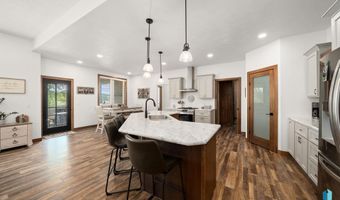 1012 S Nicholas Ave, Brandon, SD 57005
