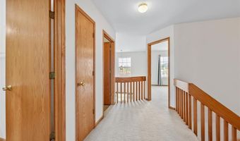 4255 Eisenhower Ln 17, Ames, IA 50010