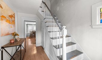 35 E Chestnut St, Augusta, ME 04330