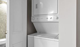 880 N POLLARD St N 224, Arlington, VA 22203