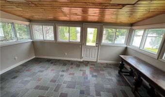 39 Gorham Ave, Warwick, RI 02886