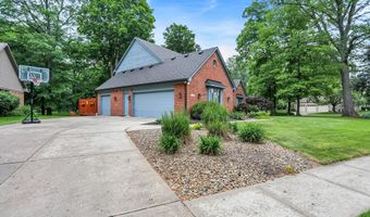 1024 Timber Grove Pl, Beech Grove, IN 46107