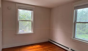 38 Freebody St 208, Newport, RI 02840