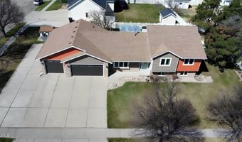 2630 Henry St, Bismarck, ND 58503