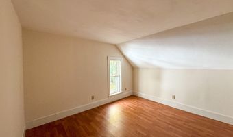 339 Essex St, Bangor, ME 04401