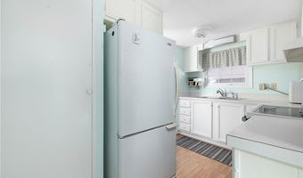 27 Woodward Rd, Lincoln, RI 02865