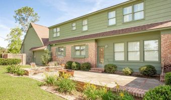 220 Lakeshore Dr, Alma, GA 31510
