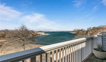 157 Harrison Ave 15, Newport, RI 02840