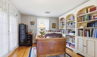 44 Sandy Pond Rd, Ayer, MA 01432