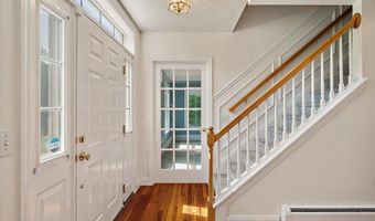 54 Trillium Trl, Bangor, ME 04401
