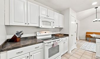 612 Seymour St, Aberdeen, NC 28315
