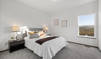 905 Bennington Dr, Box Elder, SD 57719