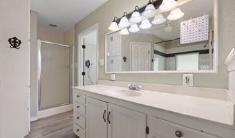 111 W Shelton St, Alvarado, TX 76009