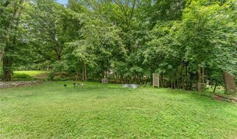 153 Vineyard Ave, Cumberland, RI 02864