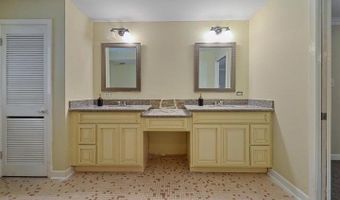 320 Lakeview Blvd, Biloxi, MS 39531