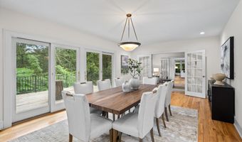 340 Orchard Hills Dr, Ann Arbor, MI 48104