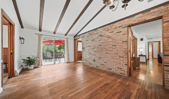 37 Anella Dr, Bethany, CT 06524