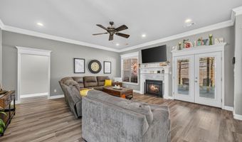 2922 Palamino Dr, Benton, AR 72015