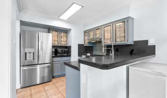 932 LAKE OVERLOOK Dr, Bowie, MD 20721