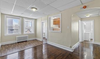 2 S Hartford Ave, Atlantic City, NJ 08401