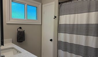 906 Dora Ln, Aurora, OH 44202