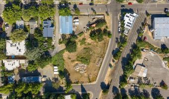 165 Water St, Ashland, OR 97520