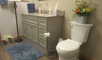 28 Mustang Ln, Cody, WY 82414